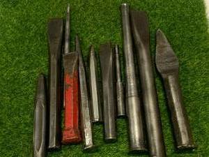 lot 36 image: Variety Of Punch & Chisels