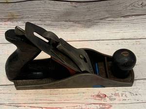 lot 70 image: Handyman Made in USA Wood Plane 9 Long