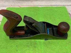 lot 76 image: Vintage USA Made C530 Plane 9 Long