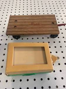 lot 138 image: Vintage Toy Trailer & Tonka Camper