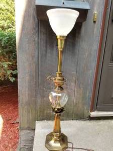 Vintage Hollywood Regency Stiffel Table Lamp