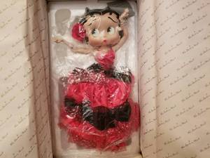 lot 11 image: 2 Flamenco Betty Porcelain Collector Dolls NIB