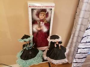 lot 22 image: Vintage Barbies and Motionette Doll