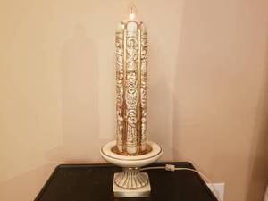 lot 23 image: Candlelight and Geisha Lot