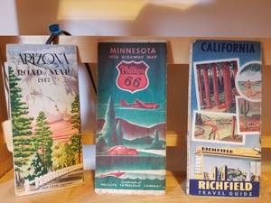 lot 44 image: Good Lot of Smalls
