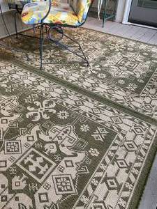 lot 52 image: Indoor Outdoor Rugs