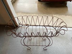 lot 54 image: Plant stand
