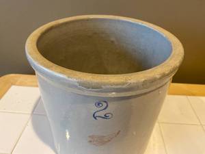 lot 68 image: Red wing pottery