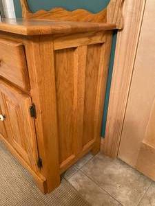 lot 95 image: Wash stand