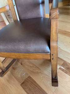 lot 4 image: Mission style rocking chair