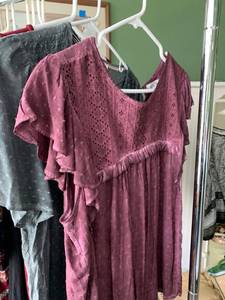 lot 108 image: Clothing
