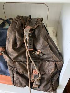 lot 109 image: Travel Bags