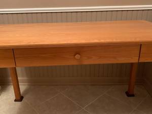 lot 123 image: Large desktable with shelf unit