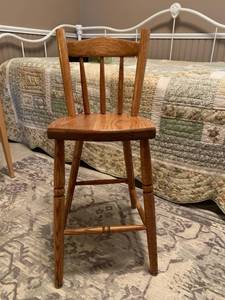 lot 129 image: Child size stool and chair
