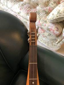 lot 141 image: Dulcimer