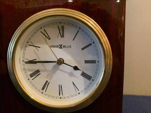 lot 148 image: Howard Miller Clock