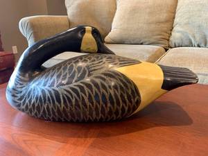 lot 159 image: Large decorative goose