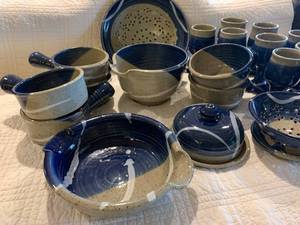 lot 160 image: Pottery