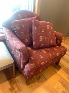 lot 116 image: Birdhouse print upholstered arm chair