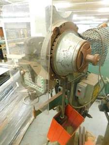 Chicago Rivit Machine