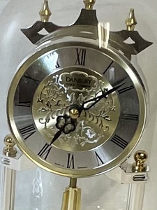 lot 31 image: Delightful Danbury Glass Clock