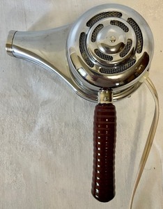 lot 39 image: Handy Hannah Hair Dryer