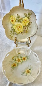 lot 37 image: Vintage Hand Painted Dishes