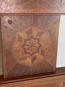 lot 71 image: Vintage Wood Inlay Wall Clock