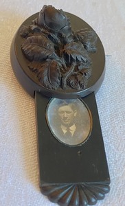 lot 63 image: Unique Antique Brooch w Hidden Portrait Compartment
