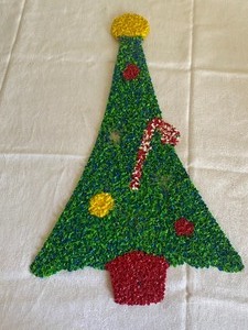 lot 82 image: (2) Christmas Popcorn Decorations