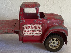 lot 91 image: Vintage Briggs Transportation St. Paul Minnesota Toy Truck