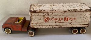 lot 97 image: Variety of Vintage Metal Toys in as-is Condition