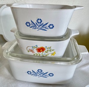 lot 99 image: Corningware Grouping