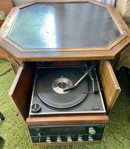 lot 111 image: End Table Cabinet with a Magnavox StereoTurntable and RCA Compact Disk Player with Remote Inside