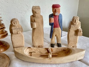 lot 103 image: Carved Wooden Figurines