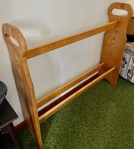 lot 131 image: Wooden Quilt Rack
