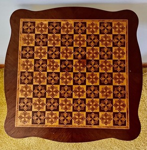 lot 119 image: Vintage Wooden Table w Inlaid Design
