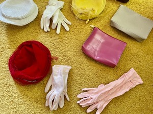 lot 147 image: Hats, Purses and Gloves