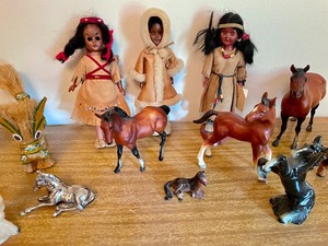 lot 135 image: Lot of Horses and Dolls
