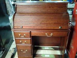 Wood Roll Top Executive Style Desk ...
