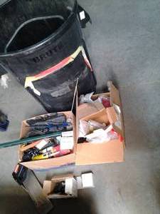 Rubbermaid BRUTE 55 gallon garbage ...
