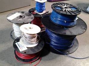7 Spools with different sizegauge ...