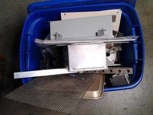 73qt Sterlite Storage container and...