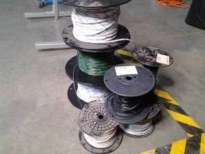 7 Spools with different sizegauge ...