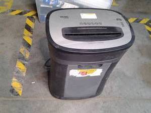Royal HD1400MX 14 Sheet Crosscut Pa...
