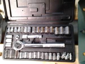 Ratchet set with Metric and SAE Soc...