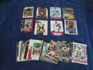 lot 40 image: 30 Football Insert Cards...