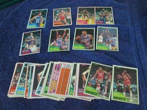 lot 51 image: 1981-82 Topps Basketball Cards...