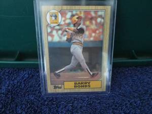 lot 69 image: 1987 Topps Barry Bonds Rookie Card...