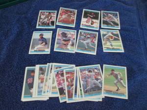 lot 94 image: 1994 Donruss Twins Team Seat...